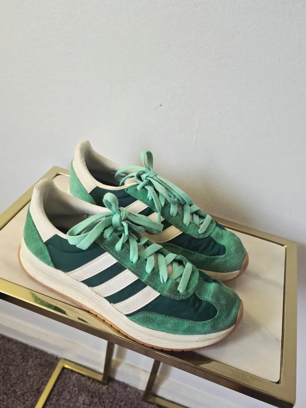 Adidas Run 70s 2.0 Women Collegiate Green Off White Sneakers Size 7 1/2